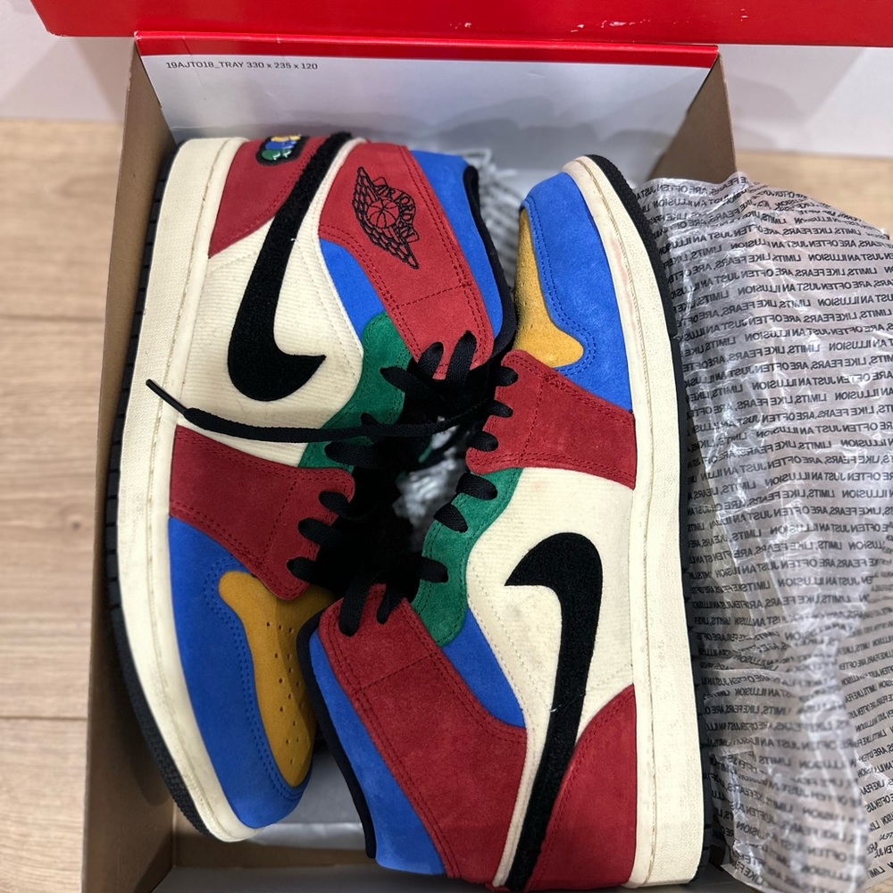 Air Jordan 1 Mid SE FLRS NA Sneakers - Picture 10 of 11